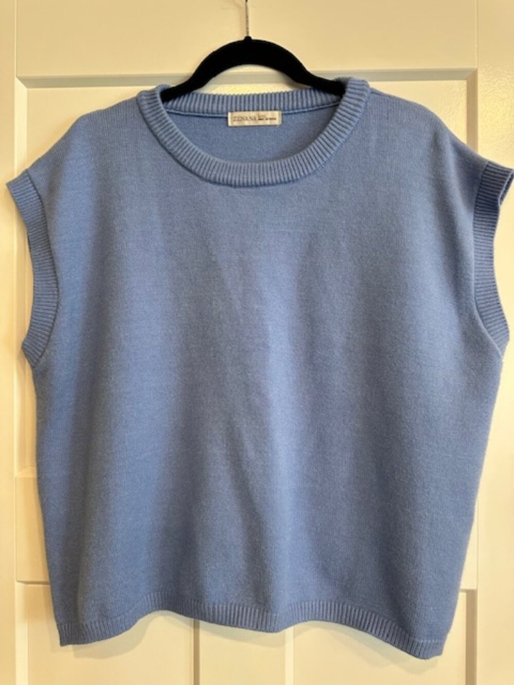 Zenana Women's Sleeveless Top, L/XL